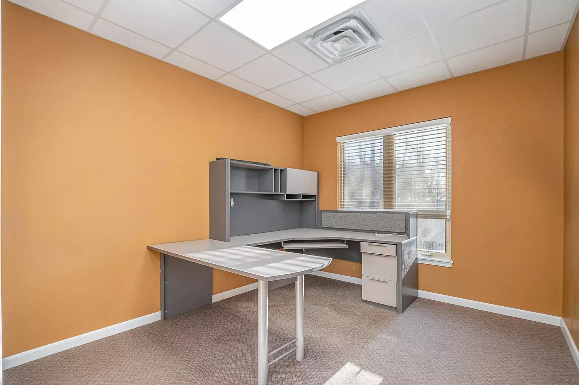 3 bed, $1,395 — Photo 4