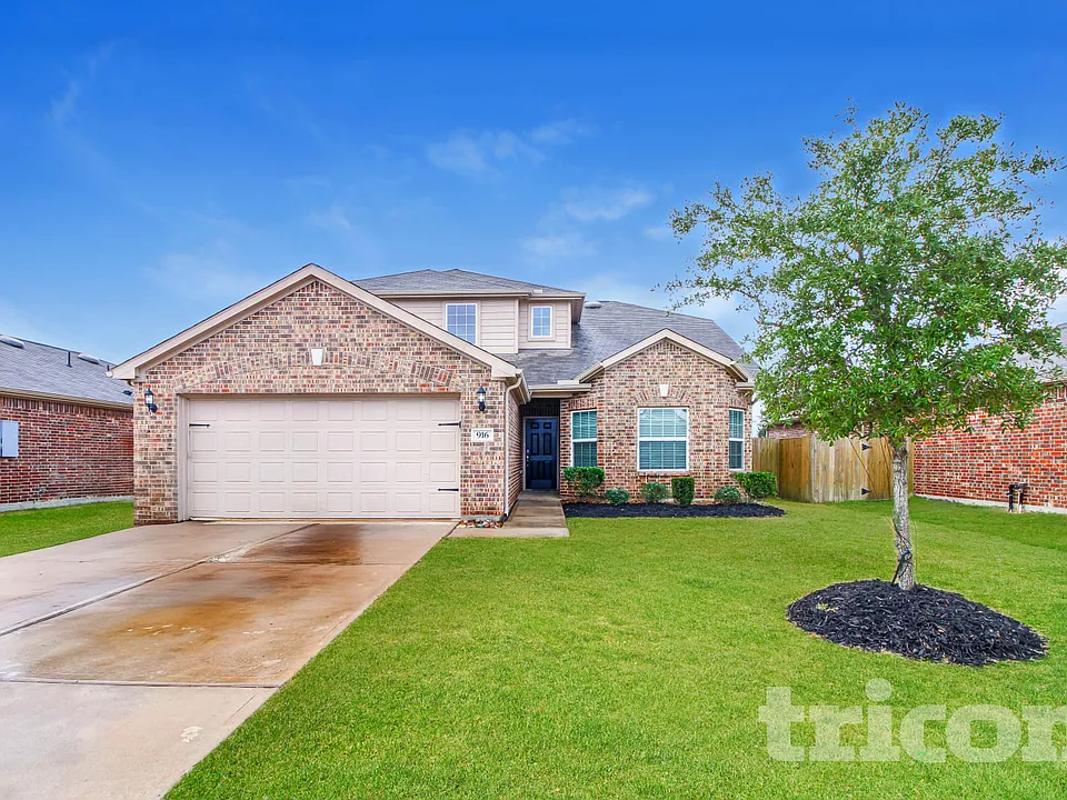 916 American Monarch Dr