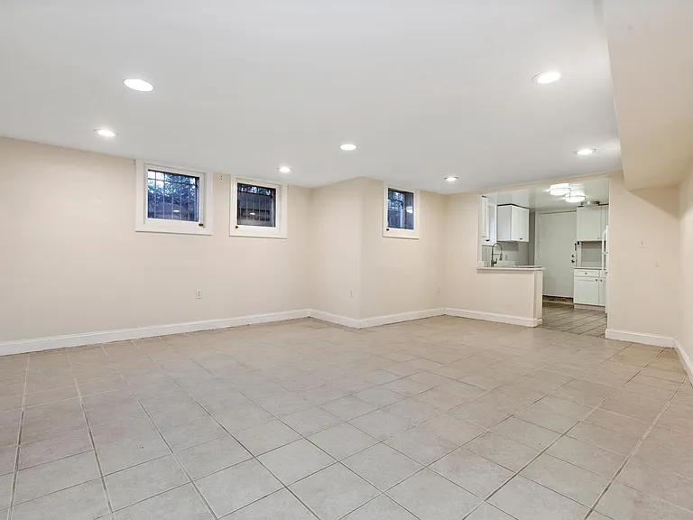 Living/dining room