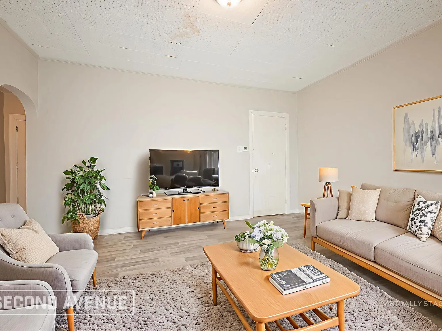 3 bed, 1.0 bath, 1161 sqft, $1,250 — Photo 2