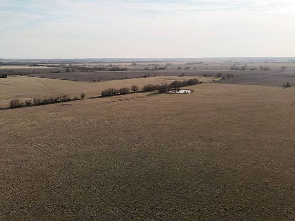 5th image of 165 Jay Rd