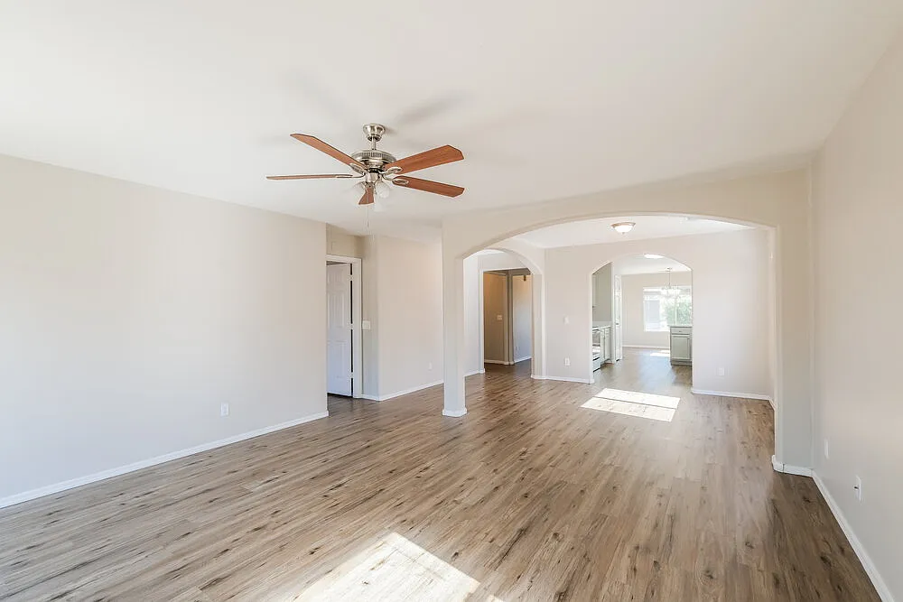 3 bed, 2.0 bath, 1520 sqft, $1,845 — Photo 4