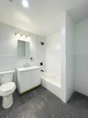 Rented by Pear NYC LLC | media 34