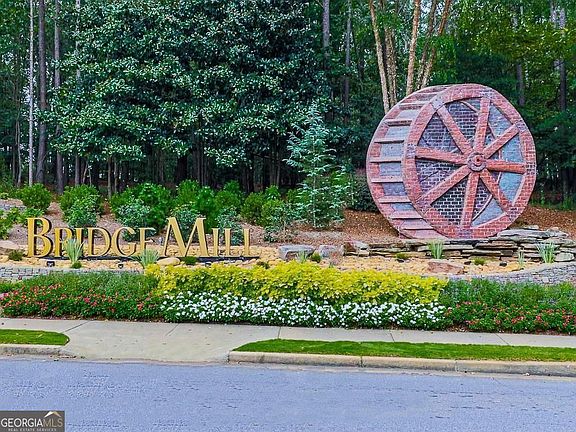 2nd image of 304 Laurel Glen Xing