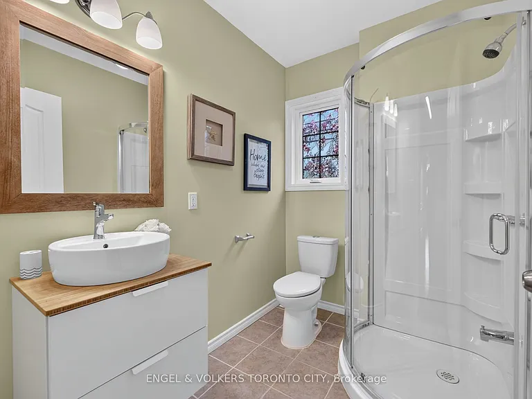 774 Churchill Ln — Photo 34