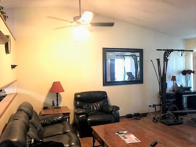 2nd image of 1279 Maroon Dr