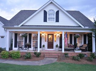 407 Pearle Brook Ln, Taylors, SC 29687