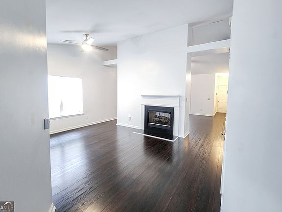 5th image of 511 Anglewood Trce