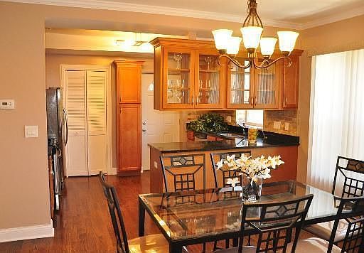 5th image of 5726 N Mozart Ave 1a #1A