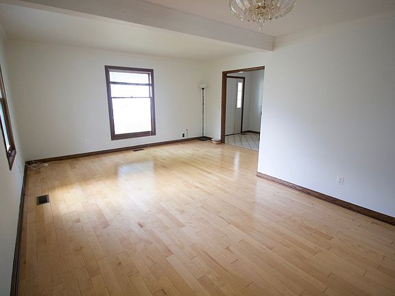 2nd image of 6581 Tealwood Dr