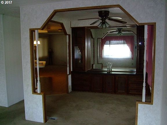 3rd image of 1709 NE 78th St
