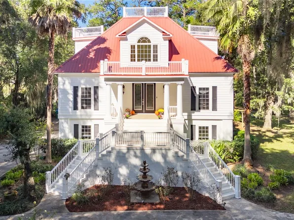 1151 W Mission Ln SE, Darien, GA 31305