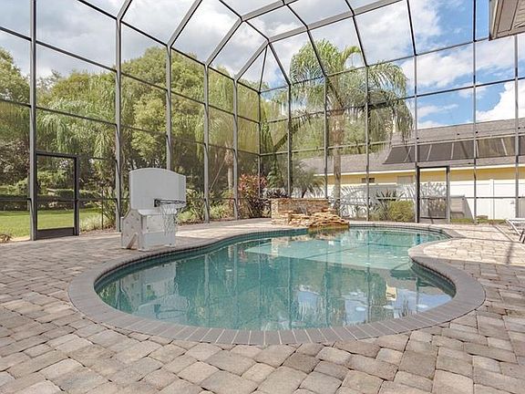 3rd image of 2927 Winding Trail Dr