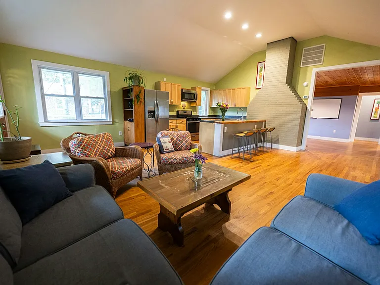 809 Montreat Rd — Photo 28
