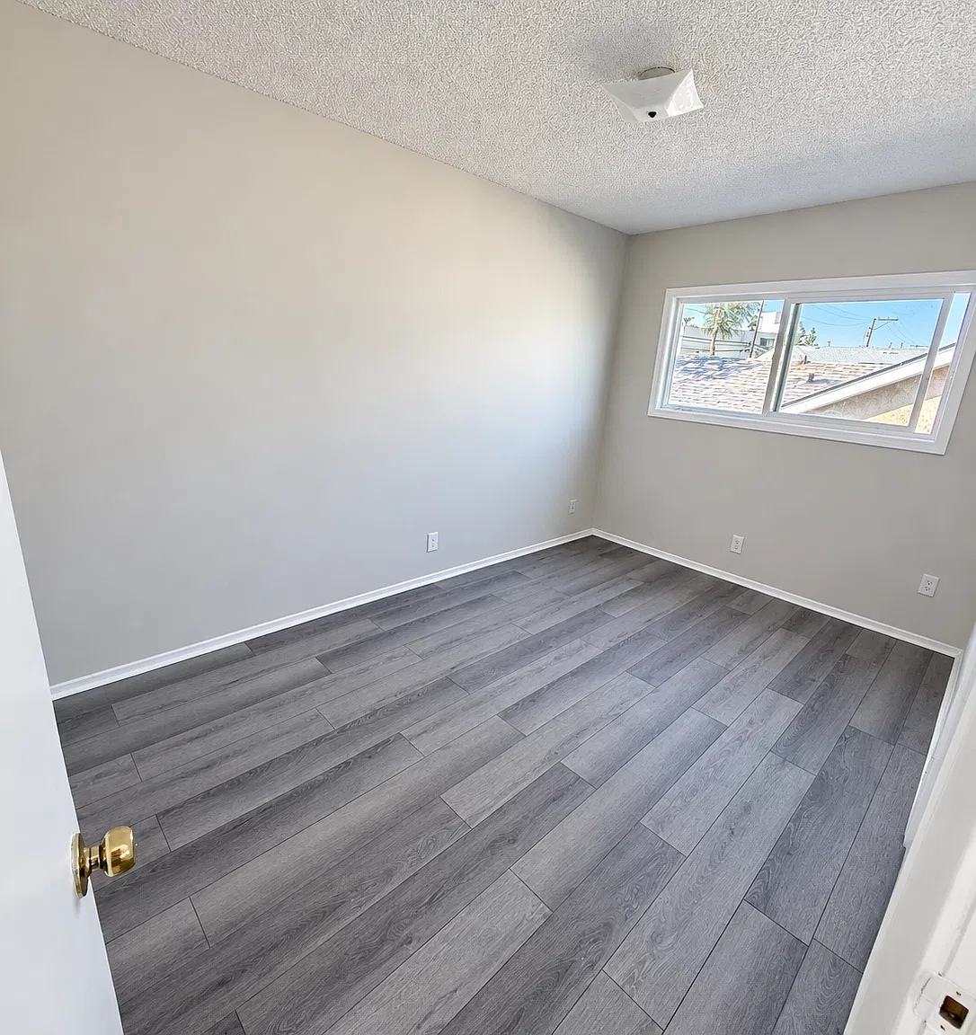 2 bed, 768 sqft, $2,250 — Photo 3