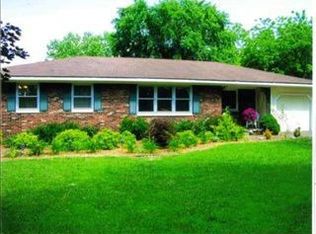 210 Ridge Ln, Paducah, KY 42003