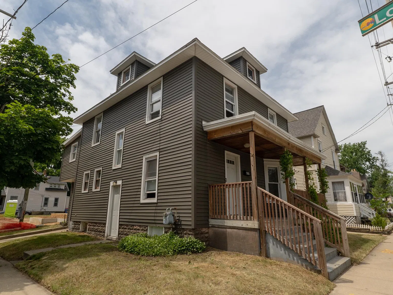 3 bed, 1576 sqft, $1,650 — Photo 2