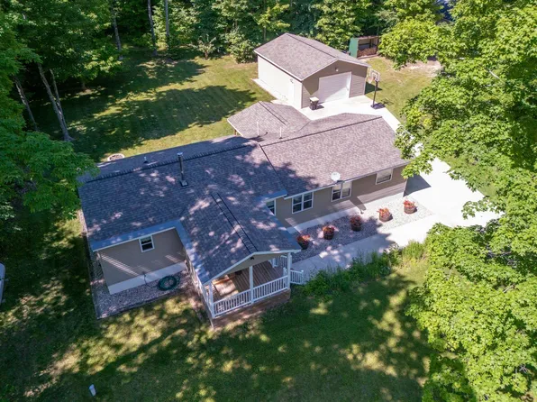 8319 Covert Rd NE, Mancelona, MI 49659