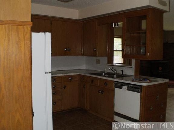5th image of 920 Westwood Ln