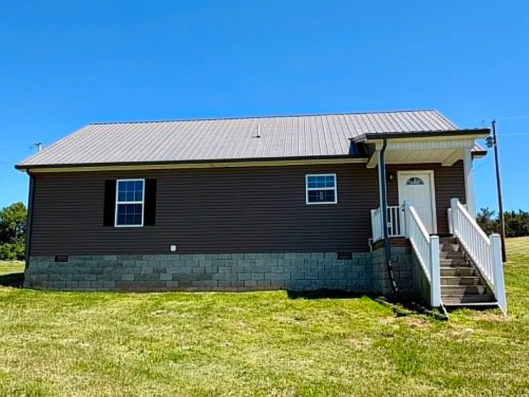 225 Jack Hunt Rd — Photo 2