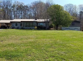 965 Blockhouse Valley Rd, Clinton, TN 37716