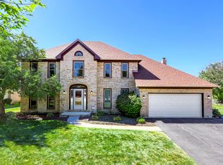 312 Northampton Dr, Oswego, IL