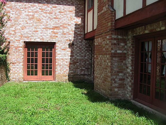 5th image of 11726 Gardenglen Dr