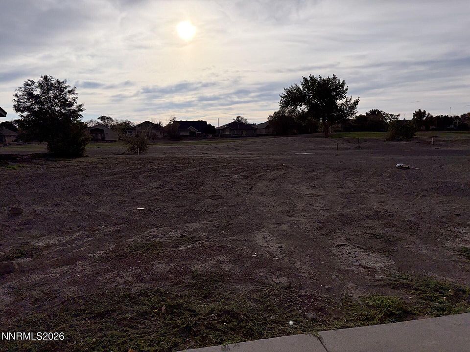 1st image of 408 Dog Leg Dr
