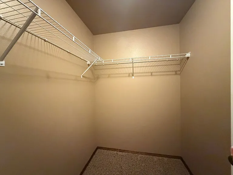 907 Fawn Cir — Photo 14