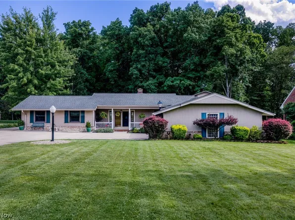 3270 Harris Rd, Broadview Heights, OH 44147