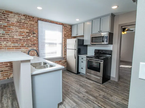 Schroeder Building, 203 Elm St #508b2b0cc, Washington, MO 63090