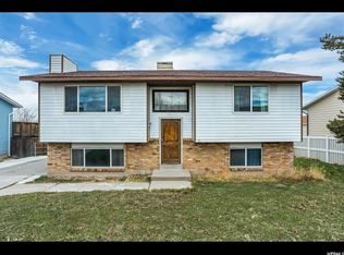 7910 W Belfast Dr, Magna, UT 84044