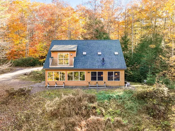 5 Loon Cove Road, Vienna, ME 04360