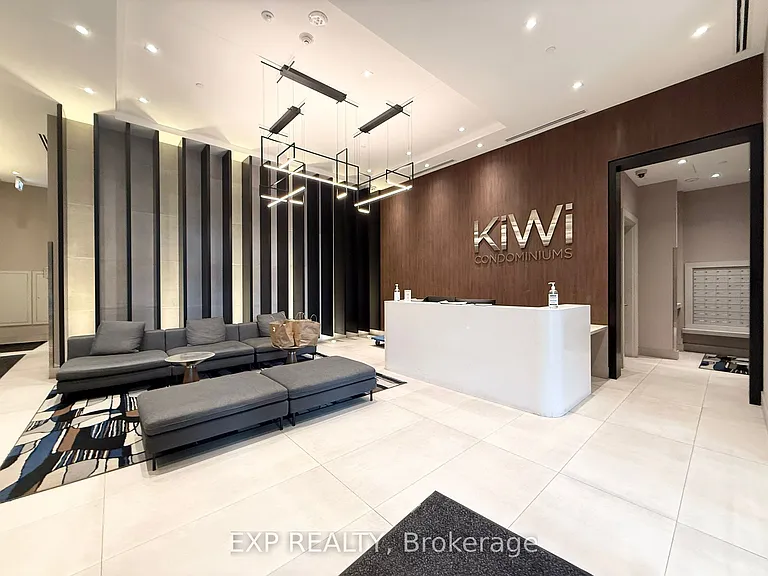 212 King William St #1207 — Photo 4