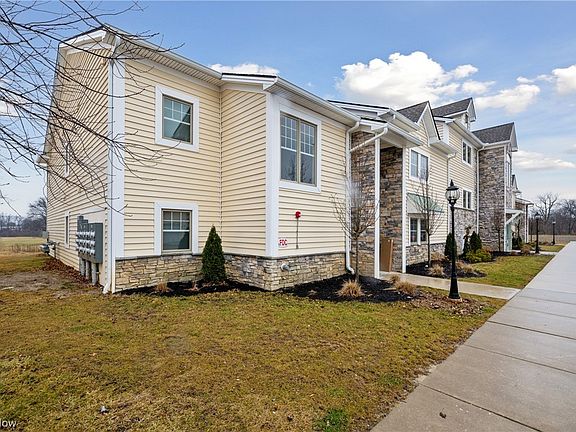 2nd image of 5547 Beavercrest Dr #108