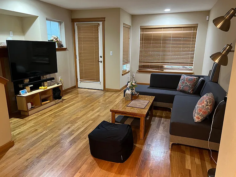 13808 Greenwood Ave N #D — Photo 8