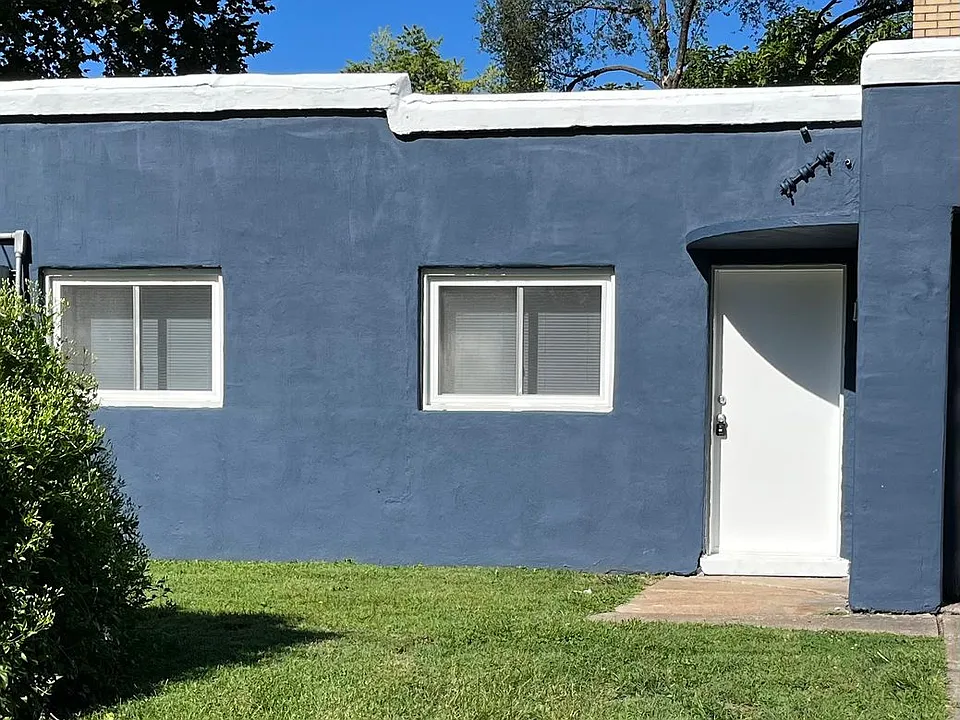1404 Willard St
