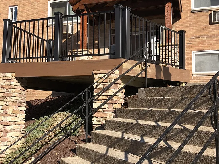 624 West — Photo 2
