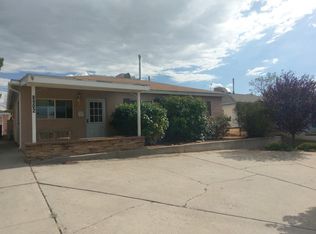 8902 Cordova Ave NE, Albuquerque, NM 87112