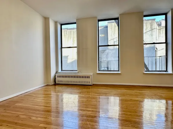 953 Amsterdam Avenue image 1 of 11