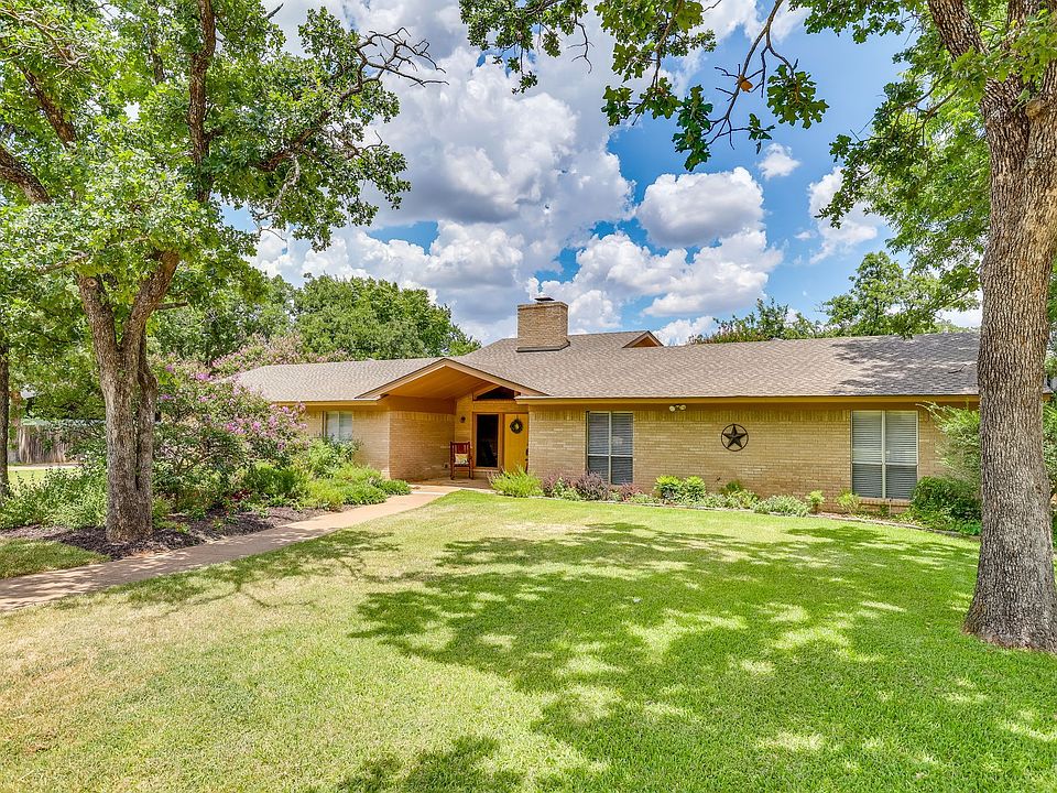 1st image of 109 Timber Ridge Cir