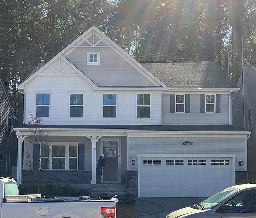 1st image of 125 Oxford Run