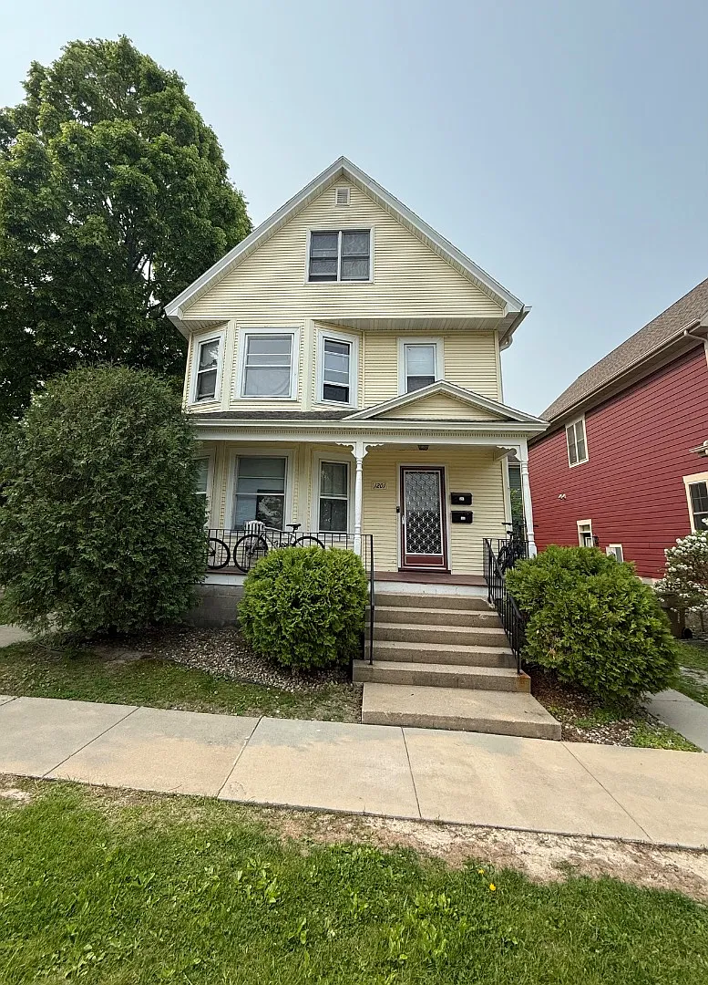 1201 Mound St - Unit 2 — Photo 1