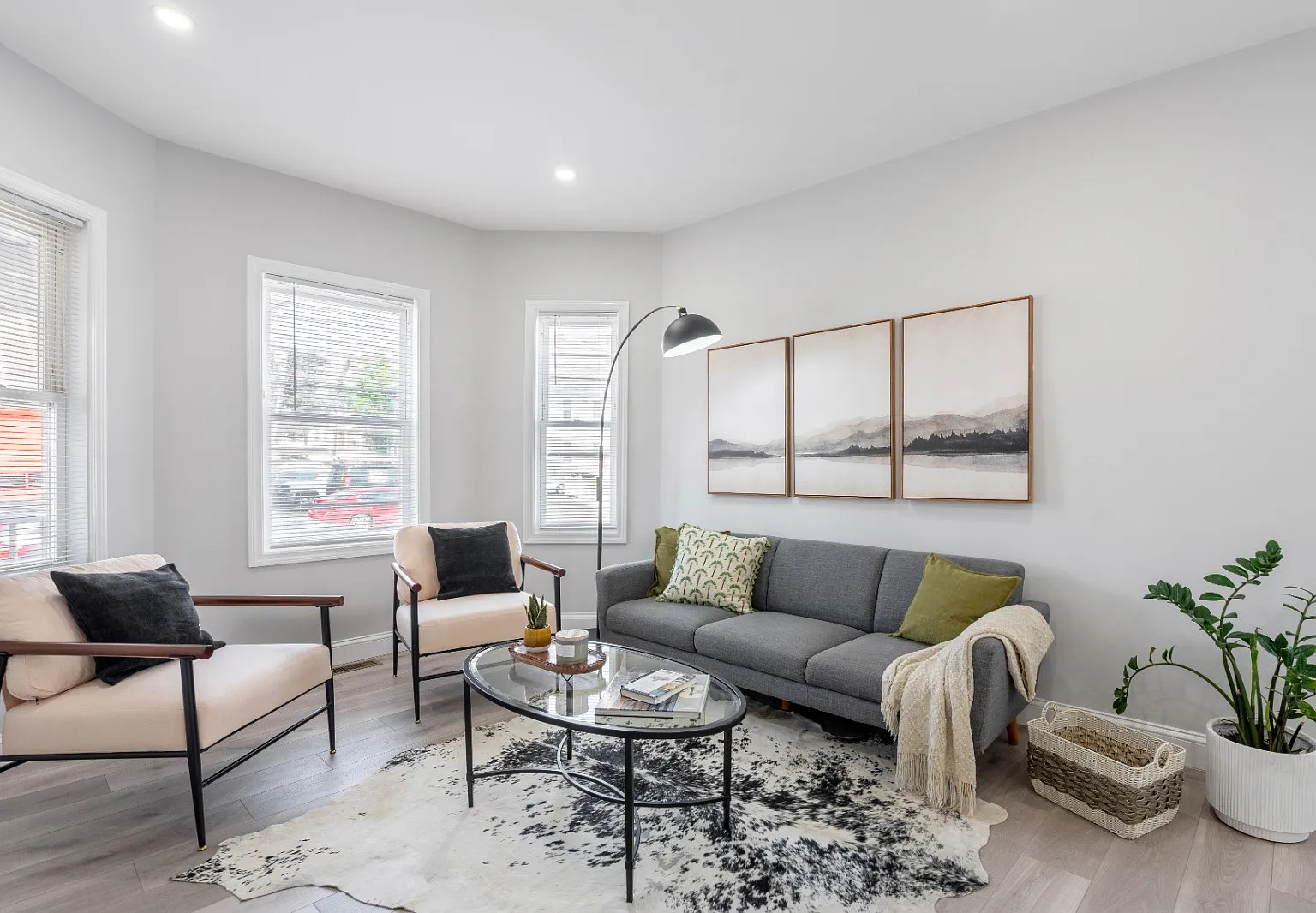 2 bed, 1100 sqft, $2,800 — Photo 1