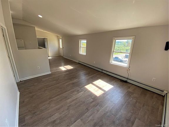 5th image of 2 Mulberry Ln