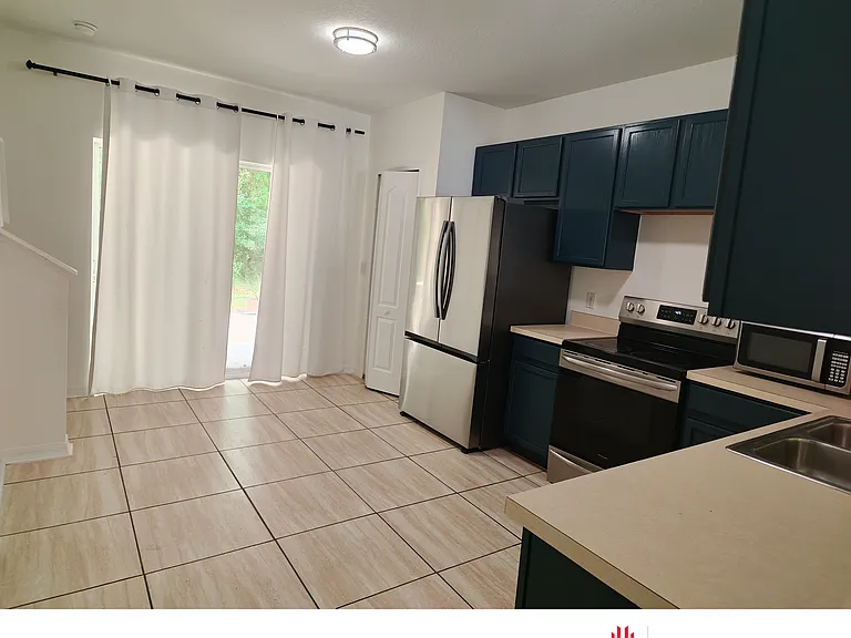15737 Fishhawk Falls Dr — Photo 6