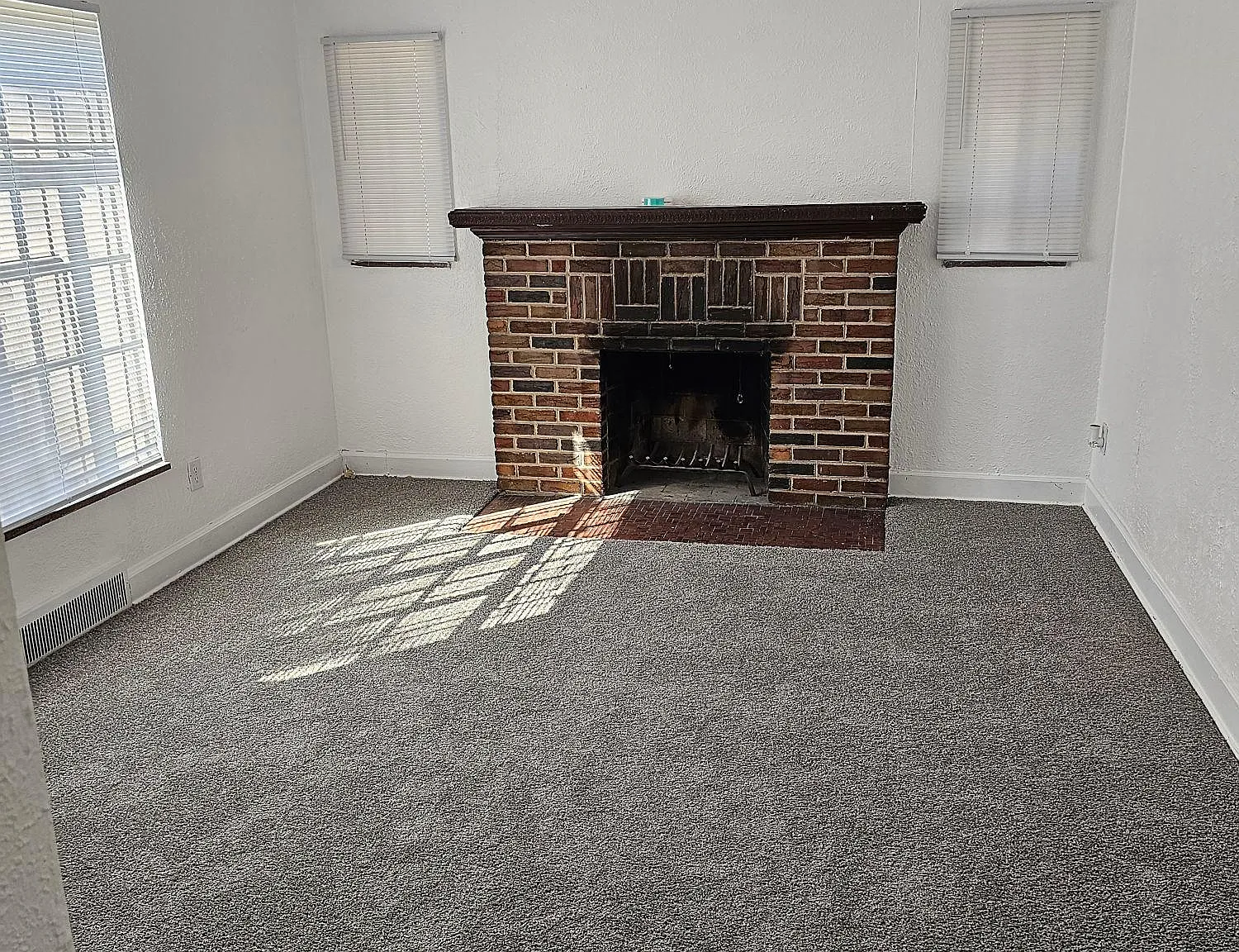 2 bed, 1200 sqft, $1,150 — Photo 3