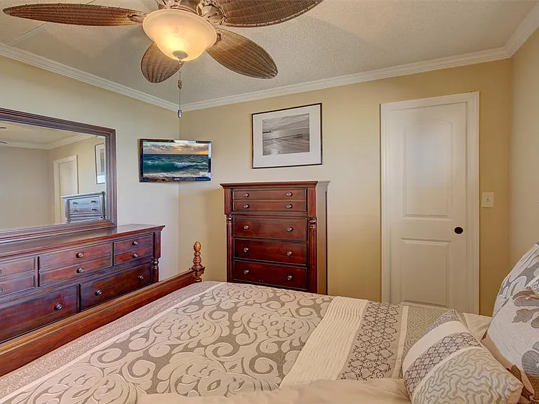 1270 Gulf Blvd #1003 — Photo 23