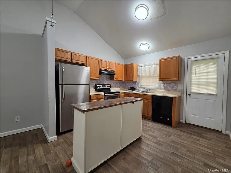 706 Tower Ave #B — Photo 6