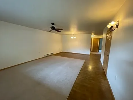3 bed, 1400 sqft, $1,395 — Photo 2